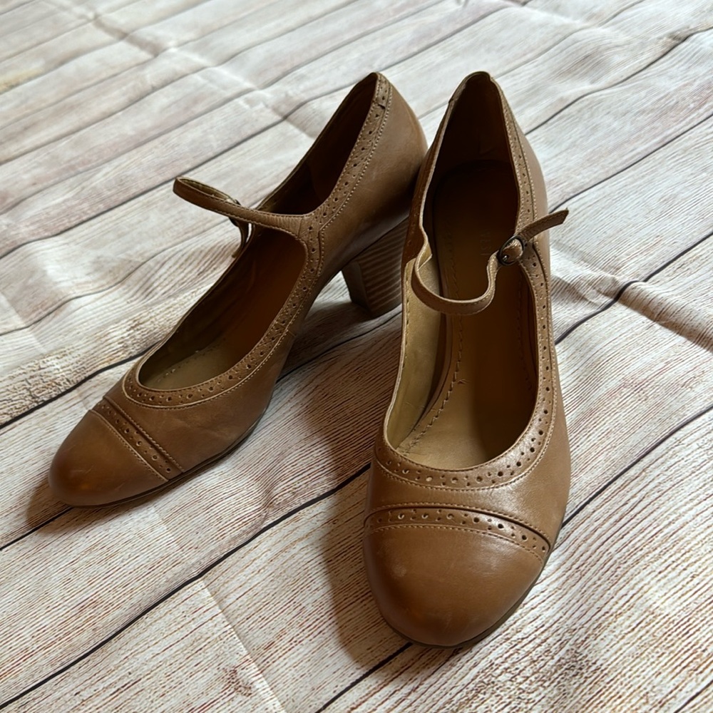 Nine West - Tan Dress Shoes